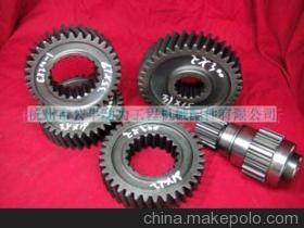 日立EX300挖掘機(jī)斜齒 價(jià)格、廠家與選購(gòu)指南，及公牛動(dòng)力配件行介紹